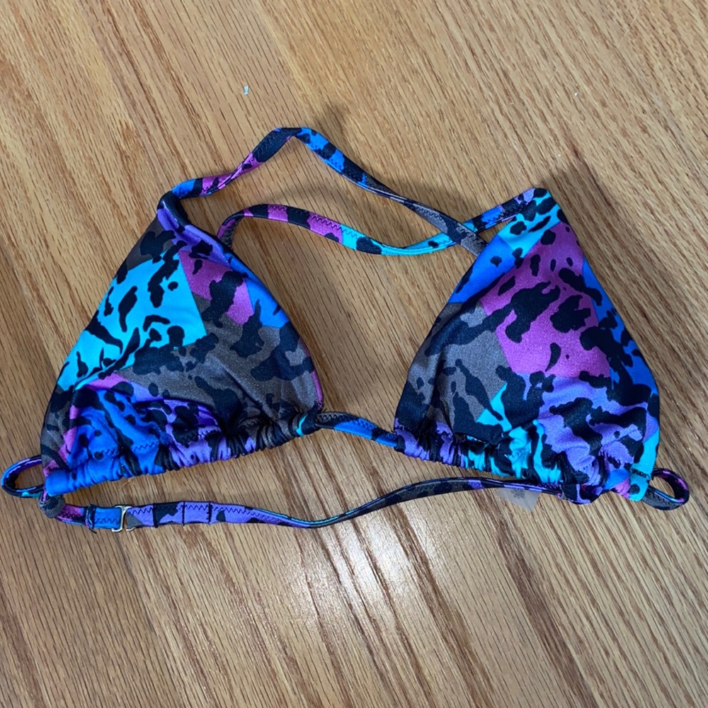 Victoria’s Secret bikini top